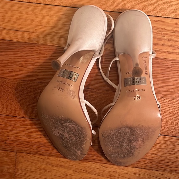 Badgley Mischa Ivory Satin Embroidered sandals size 7. 4in heels leather sole - Picture 3 of 7